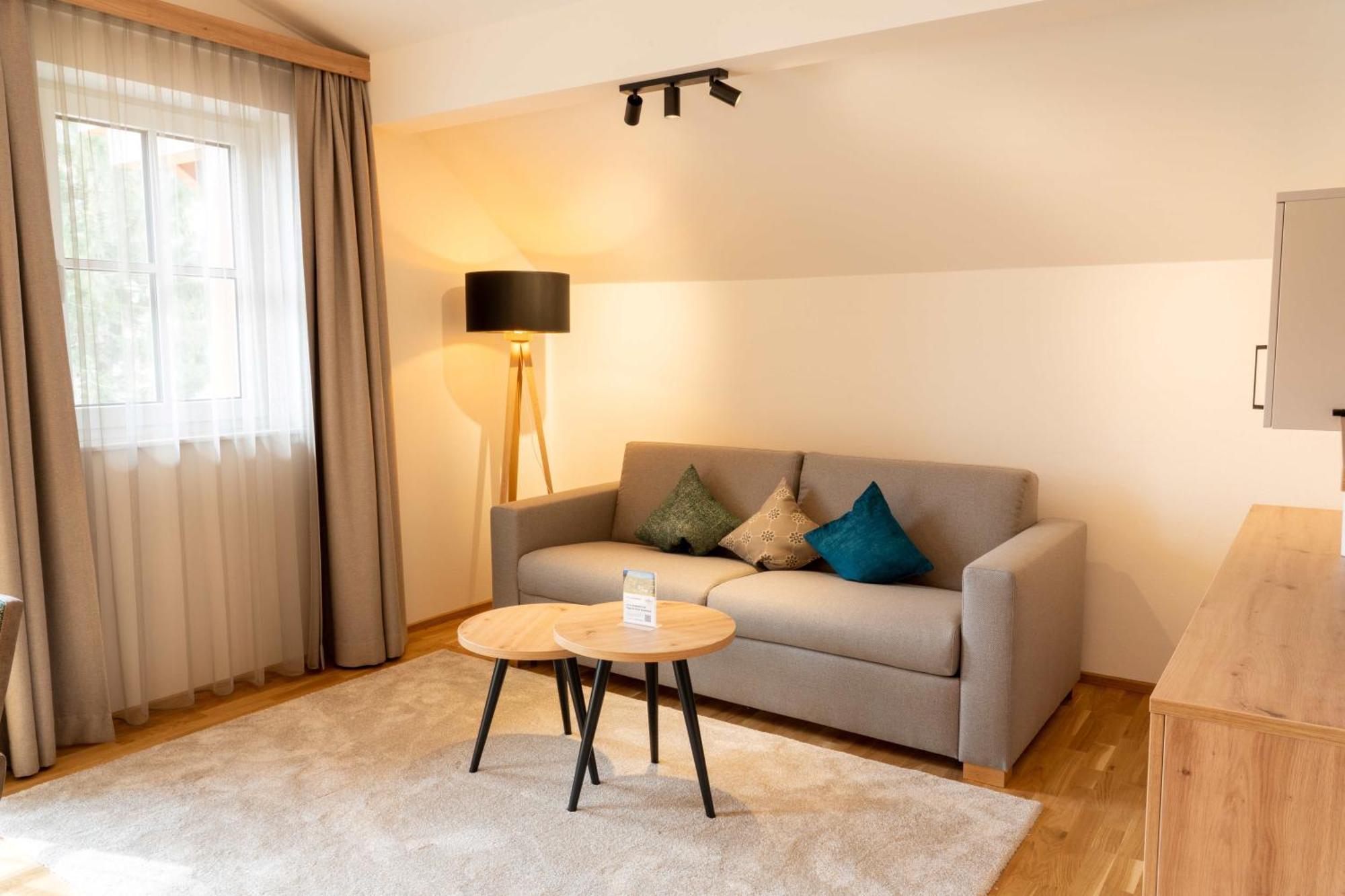 Bauernhofhotel "Die Unterbergerin" - Zimmer Mit Fruehstueck Und Ferienwohnungen In Gastein Mit Gratis Thermeneintritt 多弗加斯坦 外观 照片